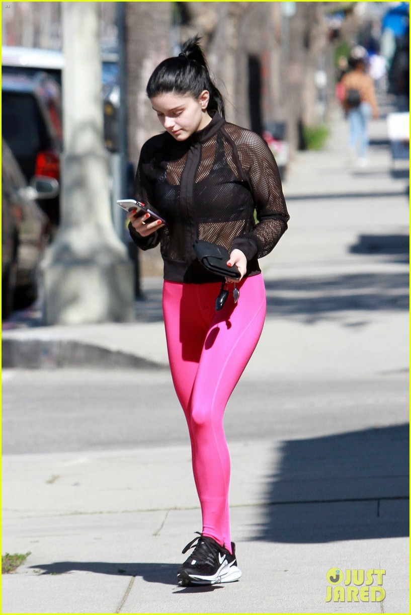 Ariel Winter Rocks Hot Pink While Hitting the Gym!