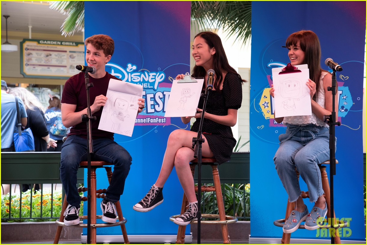 Madison Hu Joins Ethan Wacker & DeVore Ledridge at Disney Channel Fan Fest!