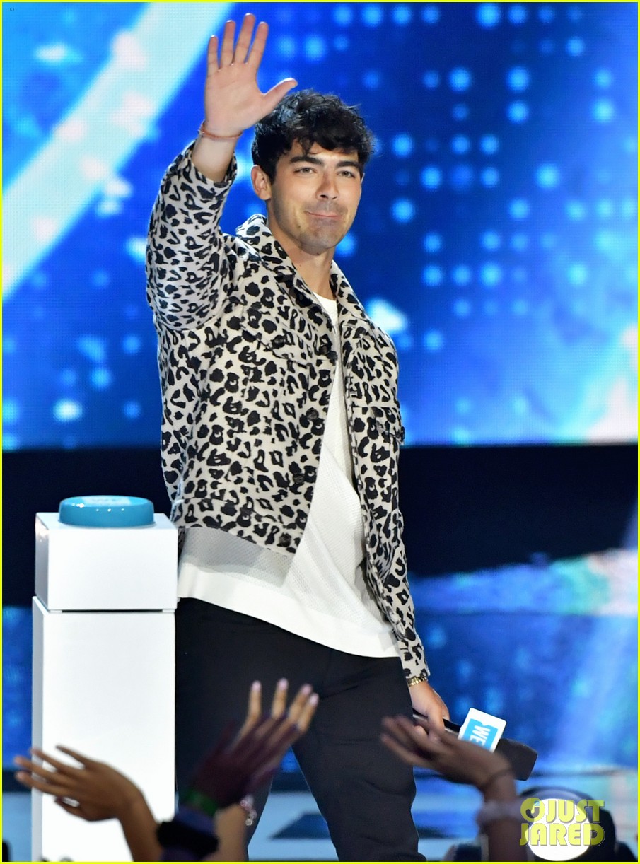 Joe Jonas Speaks Out During WE Day California!