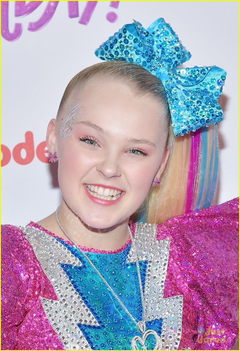 JoJo Siwa Throws Star-Studded Sweet 16 Birthday Party