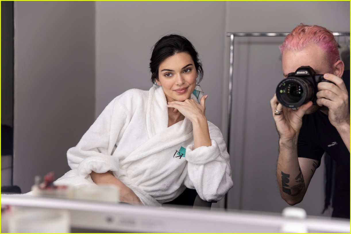 Kendall Jenner Shares New 'Tiffany & Co' Spring Campaign!