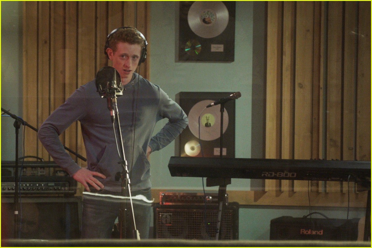 See the First Pic of Joey King in 'Life in Pieces!' 