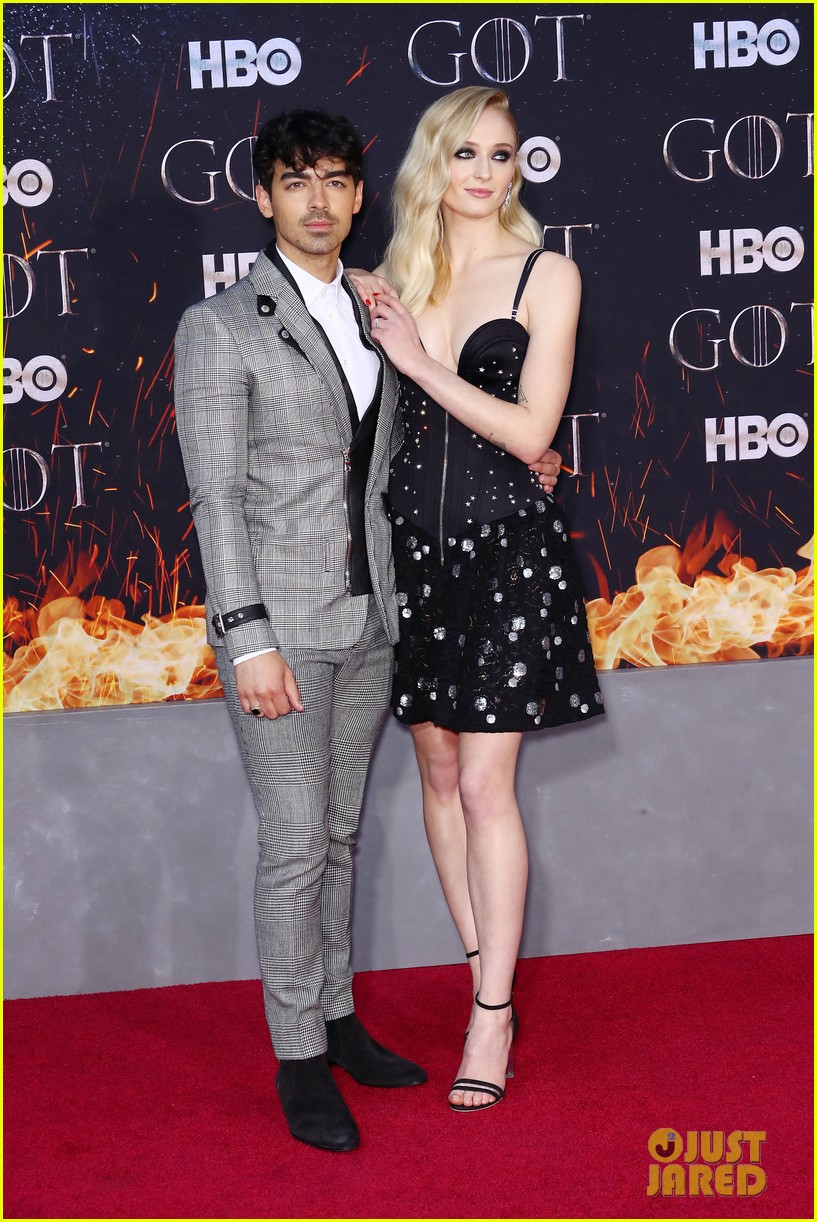 Sophie Turner & Maisie Williams Rock Bedazzled Dresses at 'Game of Thrones' Premiere