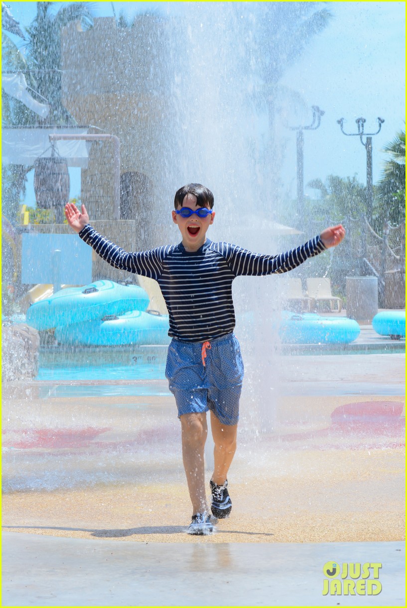 Iain Armitage Goes on a Dream Vacation in the Turks & Caicos!