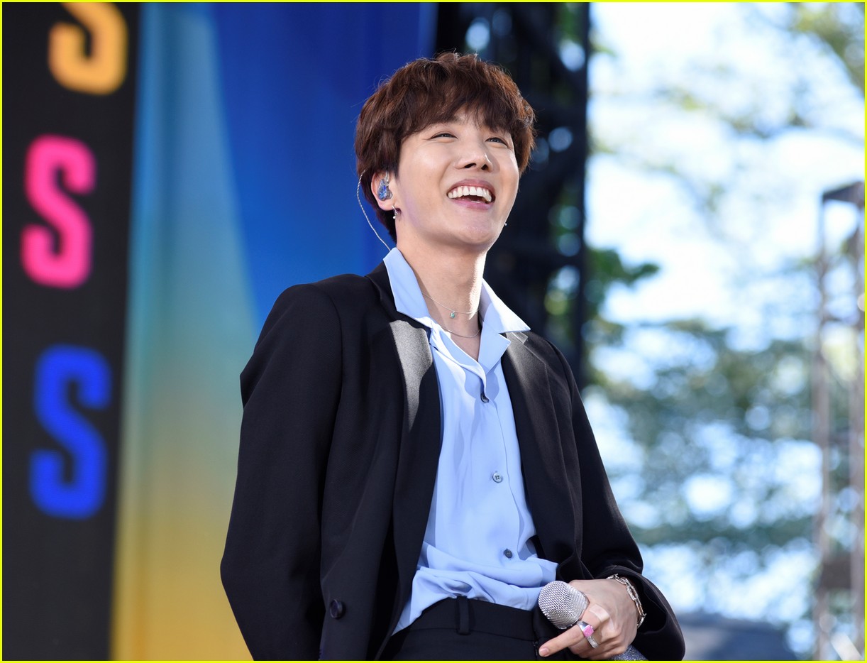 BTS Kick Off 'Good Morning America' Summer Concert Series - Watch Now!