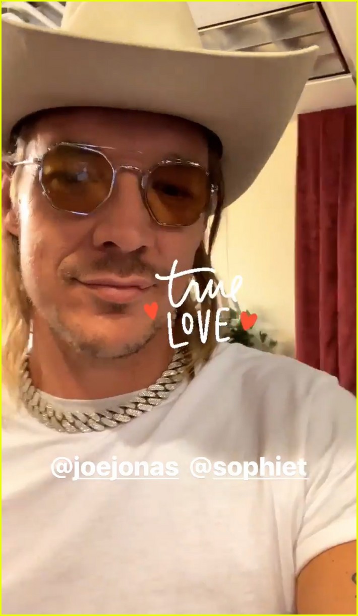 Joe Jonas & Sophie Turner Have a Las Vegas Wedding!