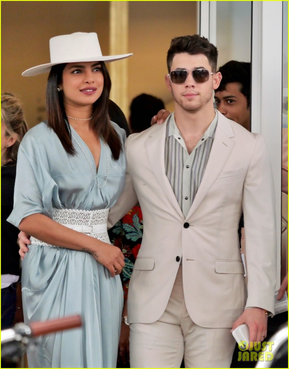 Nick Jonas & Priyanka Chopra Arrive in Style at the Cannes Film Festival! 