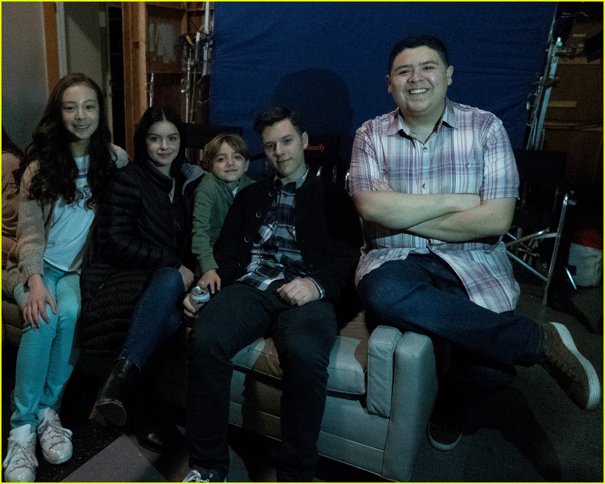 'Modern Family' Kids Remind Us It's The Show's Second to Last Season Finale Tonight