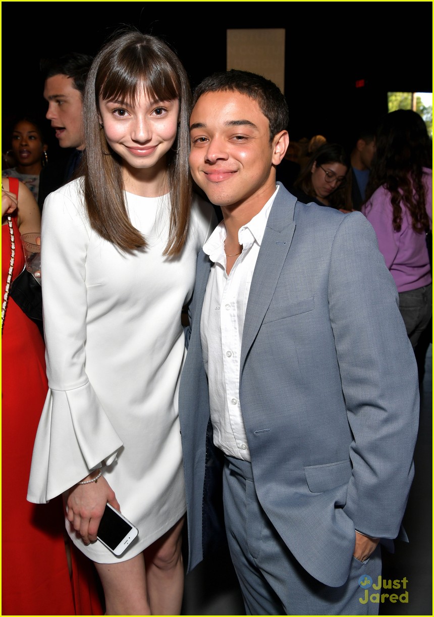 Kathryn Newton, Soni Bringas & Jessica Marie Garcia Turn Heads at Netflix's 'Prom Night' Event