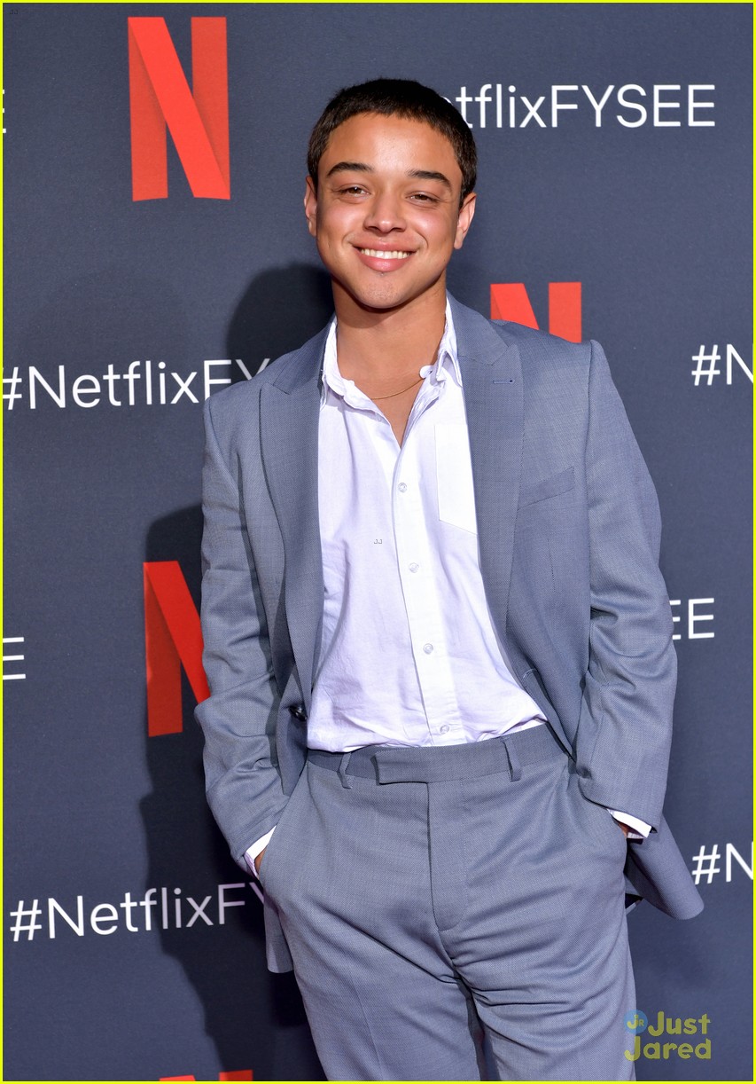 Kathryn Newton, Soni Bringas & Jessica Marie Garcia Turn Heads at Netflix's 'Prom Night' Event