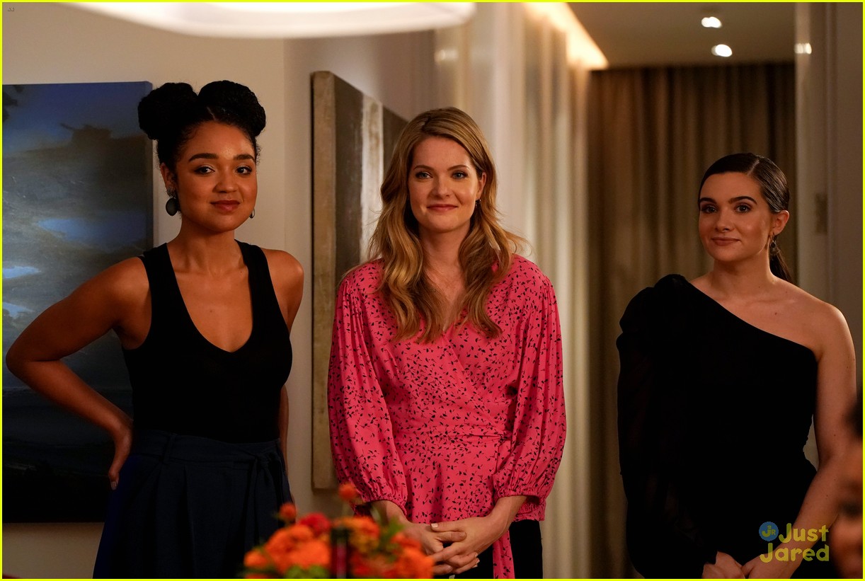 'Scarlet' Gets Hacked On Tonight's New 'The Bold Type'