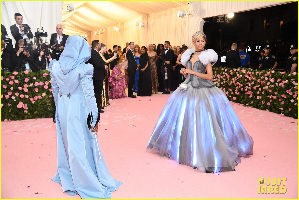 Zendaya Is Literally Cinderella at Met Gala 2019!