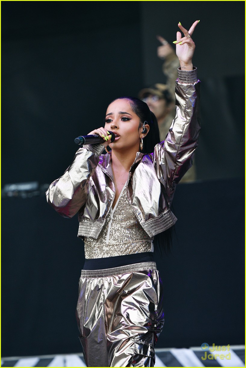 Becky G Doesn't Let the Rain Stop Her Amazing Performance at KTUphoria 2019
