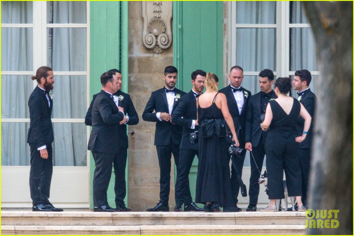 Joe Jonas & Sophie Turner's Dog Porky Basquiat Wore a Tux To Their Wedding!