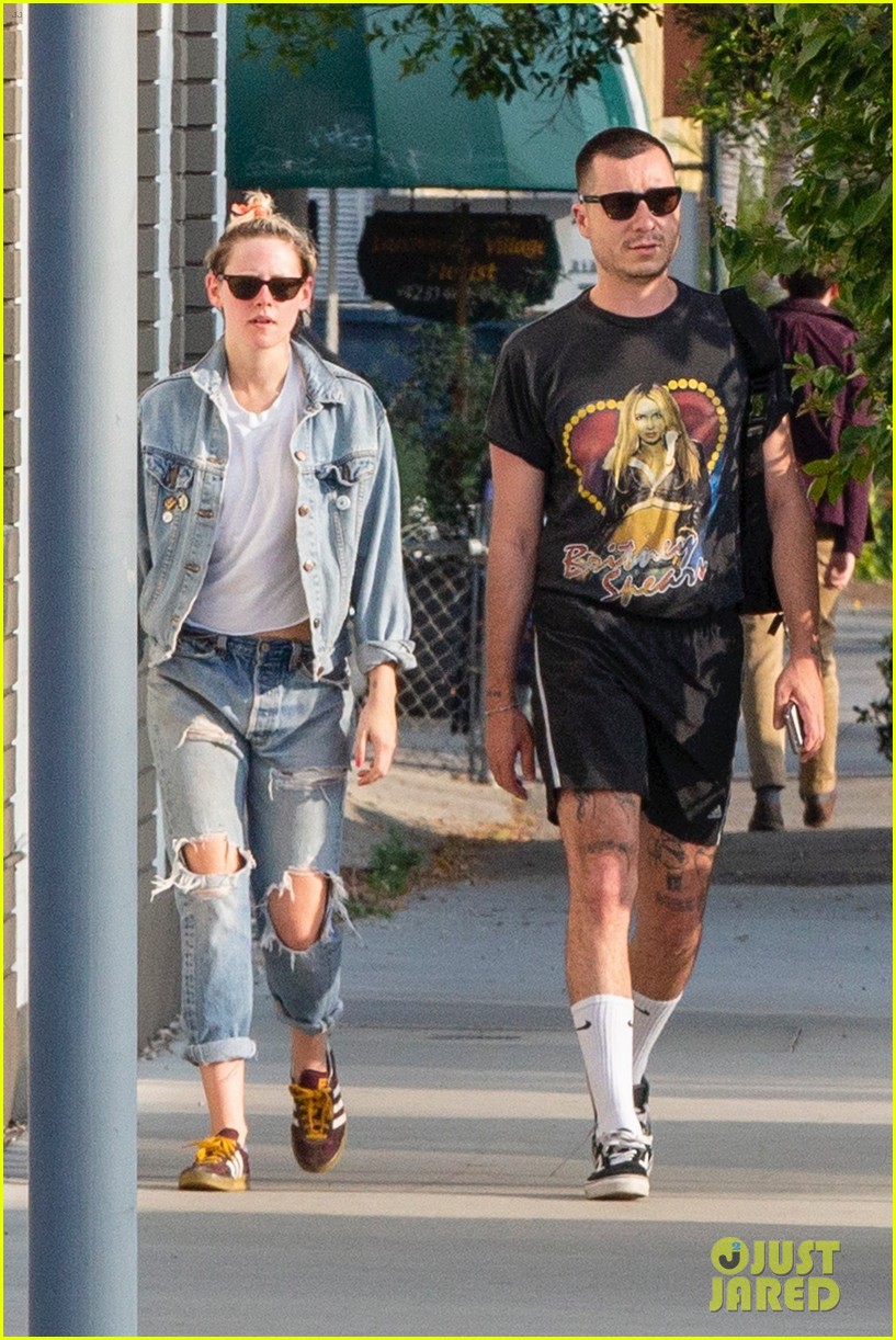 Are Kristen Stewart & Ex-Girlfriend Stella Maxwell Back On?