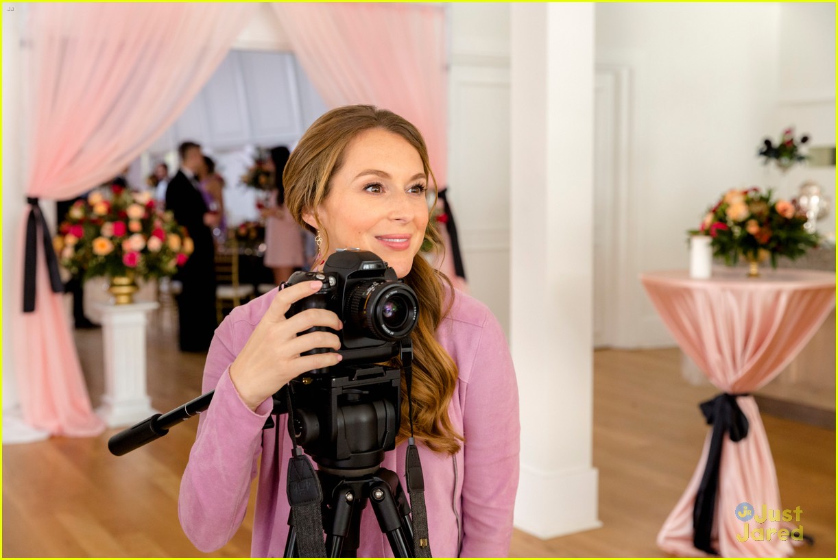 Watch A First Look at Alexa & Carlos PenaVega's New Hallmark Movie!