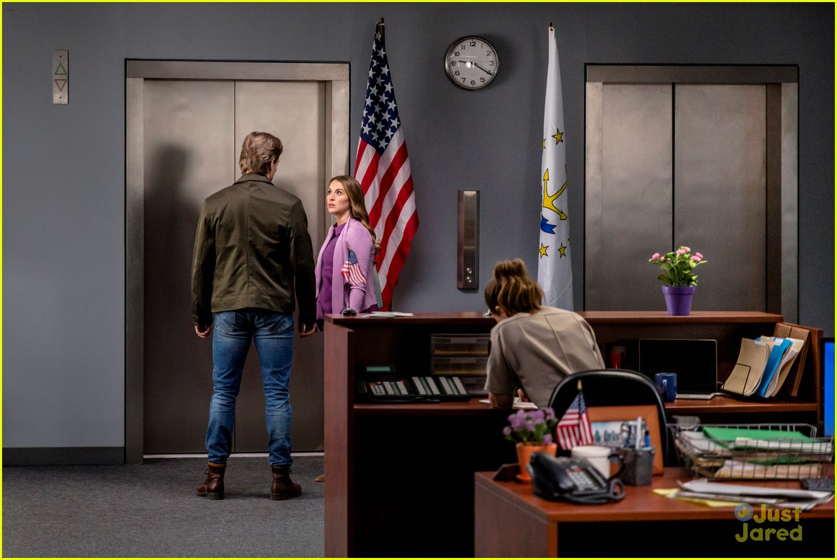 Watch A First Look at Alexa & Carlos PenaVega's New Hallmark Movie!