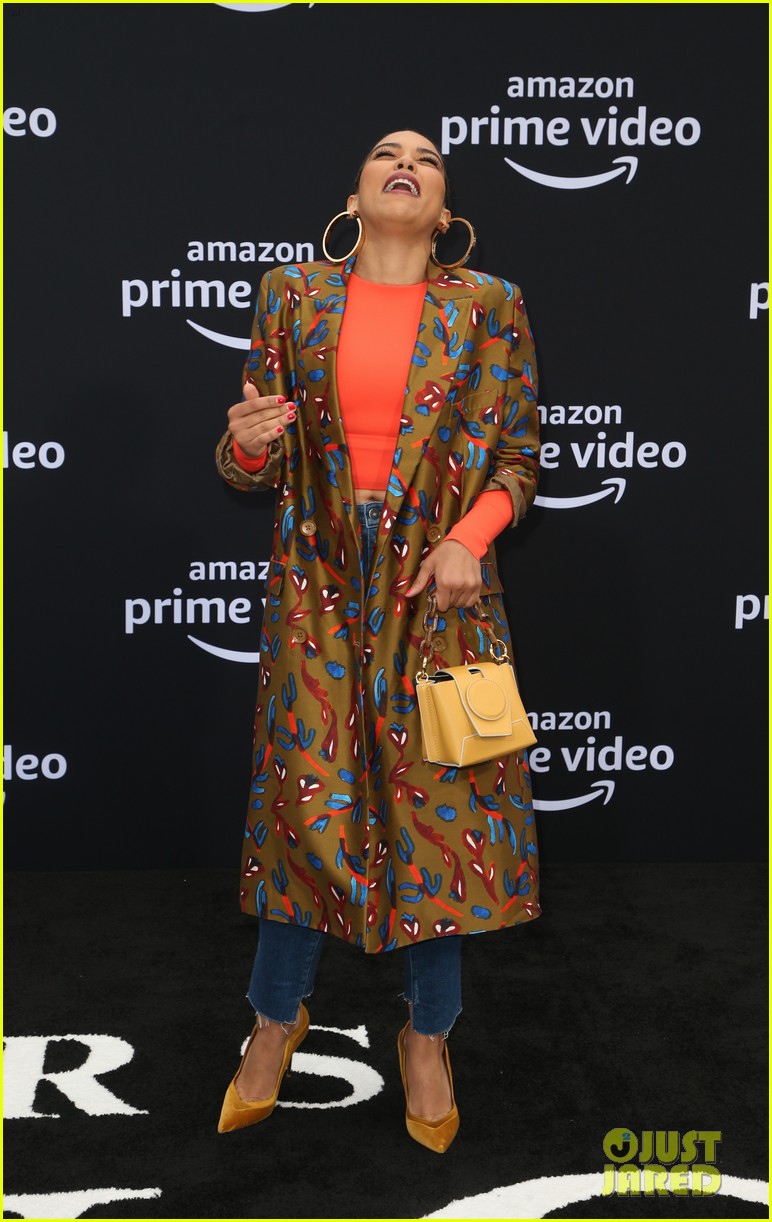 Sofia Carson & Tori Kelly Head Straight For the Fans at the Jonas Brothers' 'Chasing Happiness' Documentary Premiere