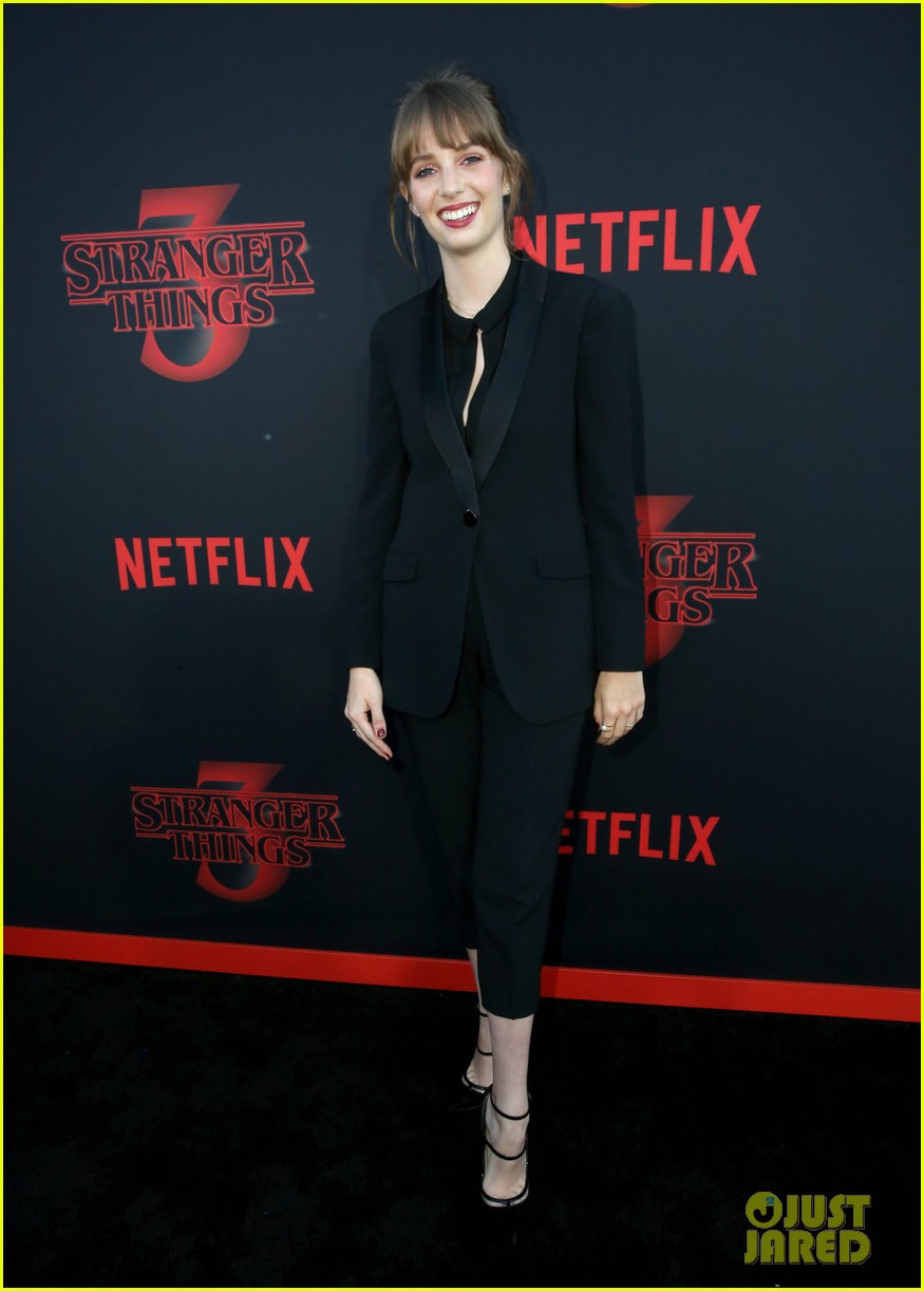 Millie Bobby Brown & the 'Stranger Things' Cast Celebrate Season 3!
