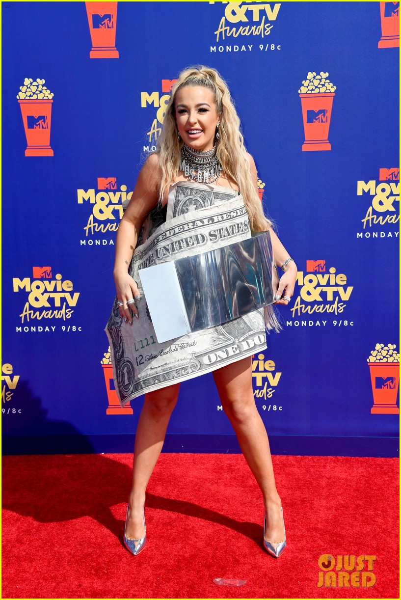 Tana Mongeau Rocks Dollar Bill Dress to MTV Movie & TV Awards 2019