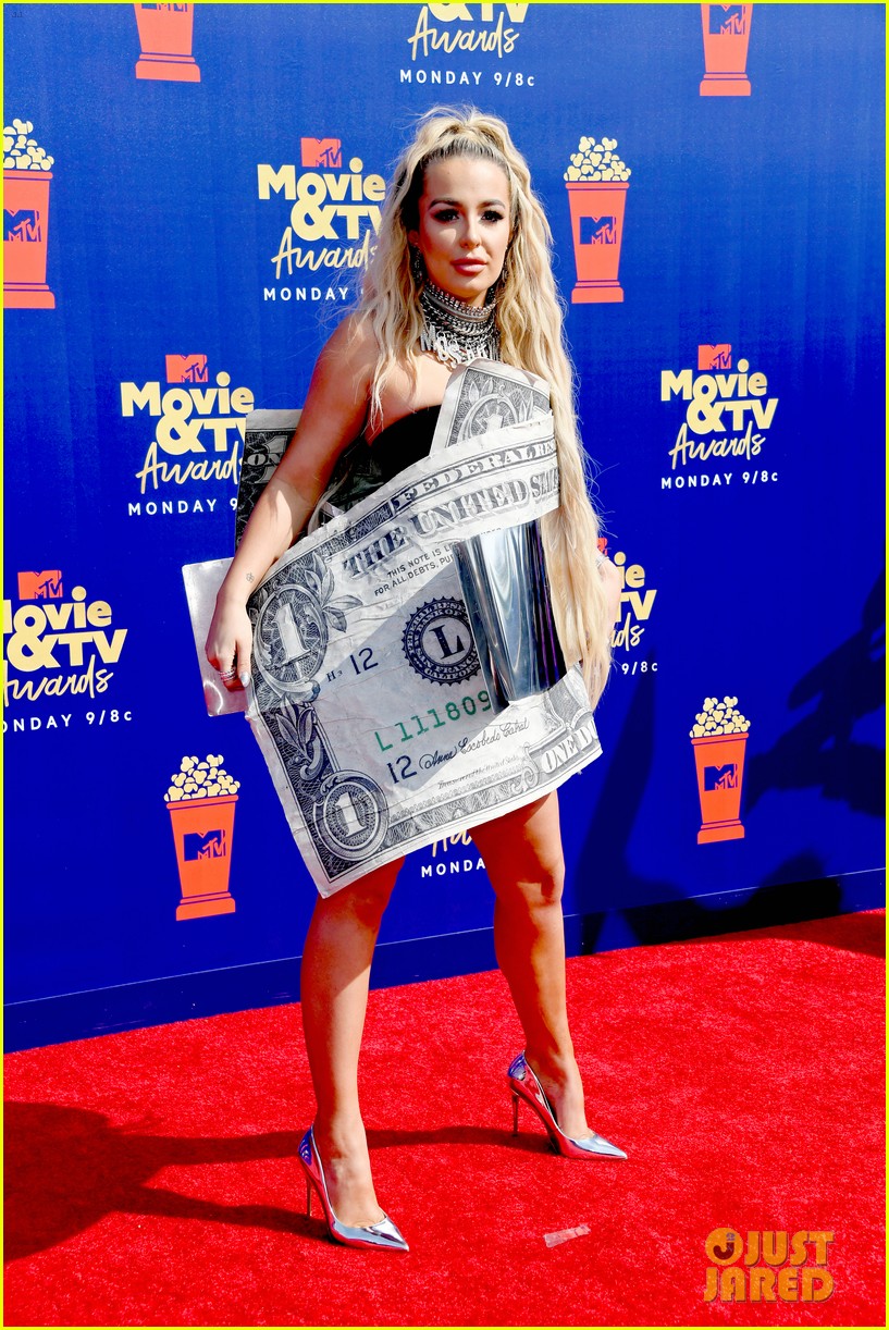 Tana Mongeau Rocks Dollar Bill Dress to MTV Movie & TV Awards 2019