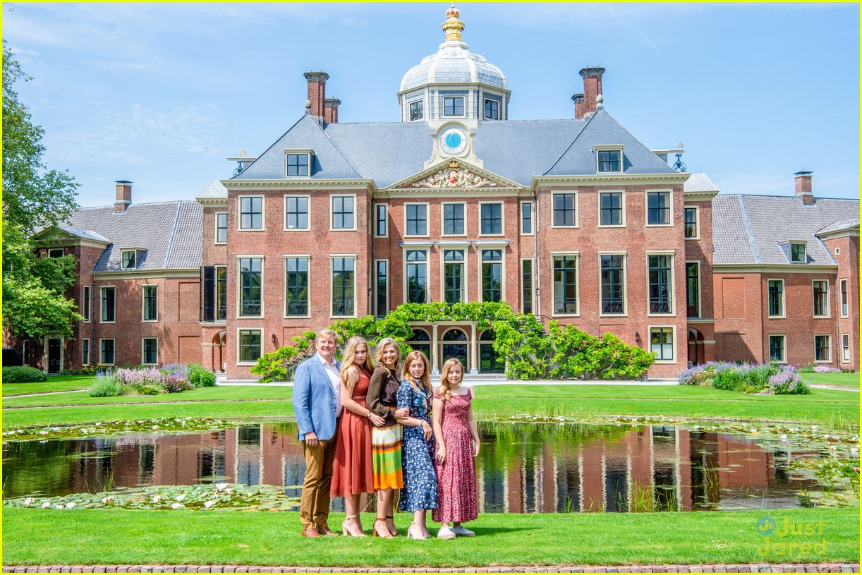 Dutch Princess Catharina Amalia Shines During Family Photo Call
