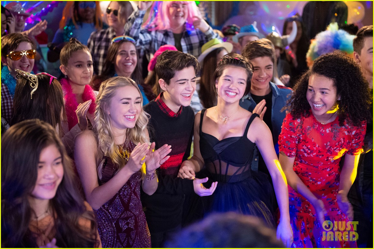 'Andi Mack' Cast Party In Tonight's Series Finale - See The Pics!