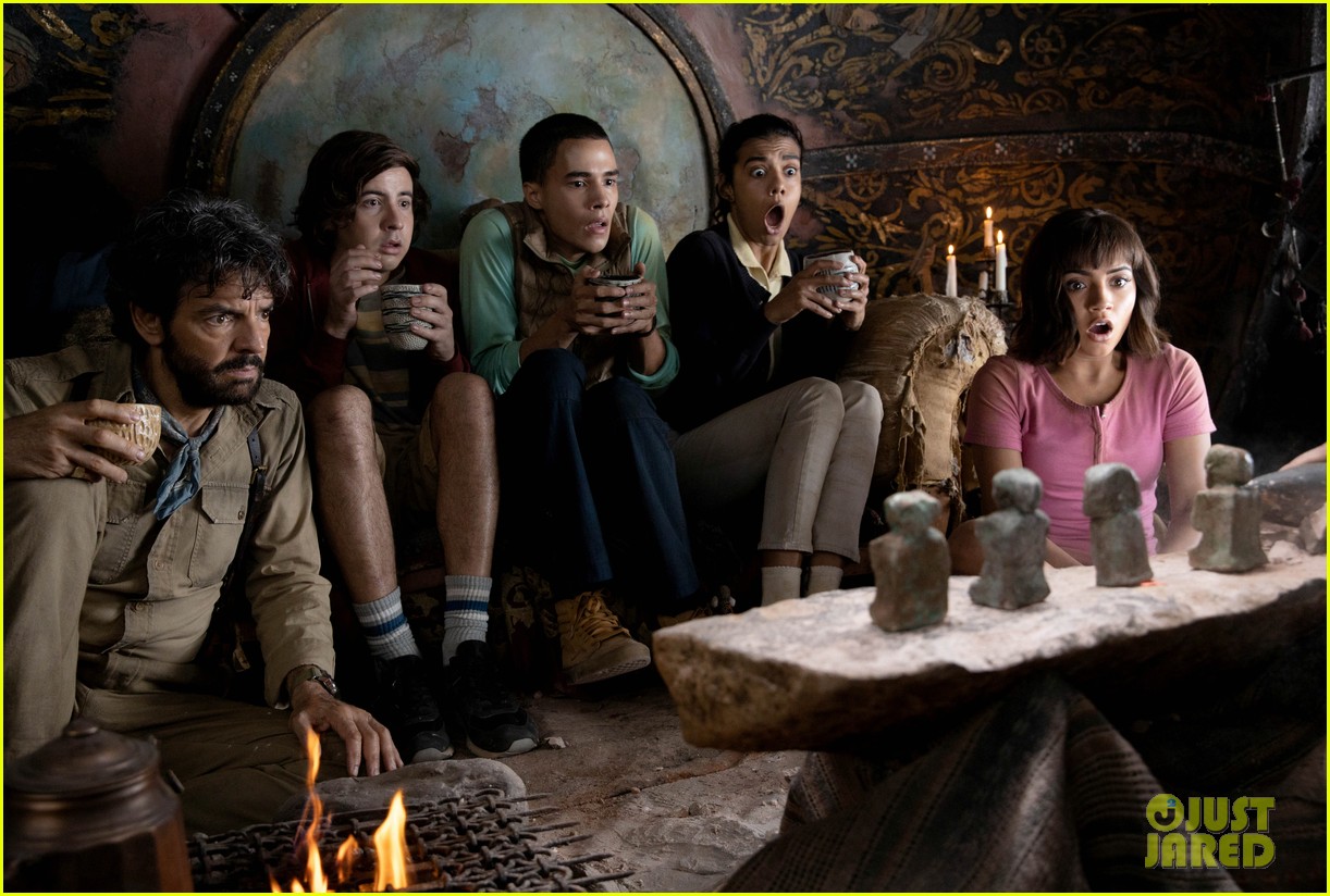 Isabela Moner Goes On an Epic Adventure in New 'Dora & The Lost City of Gold' Trailer - Watch!