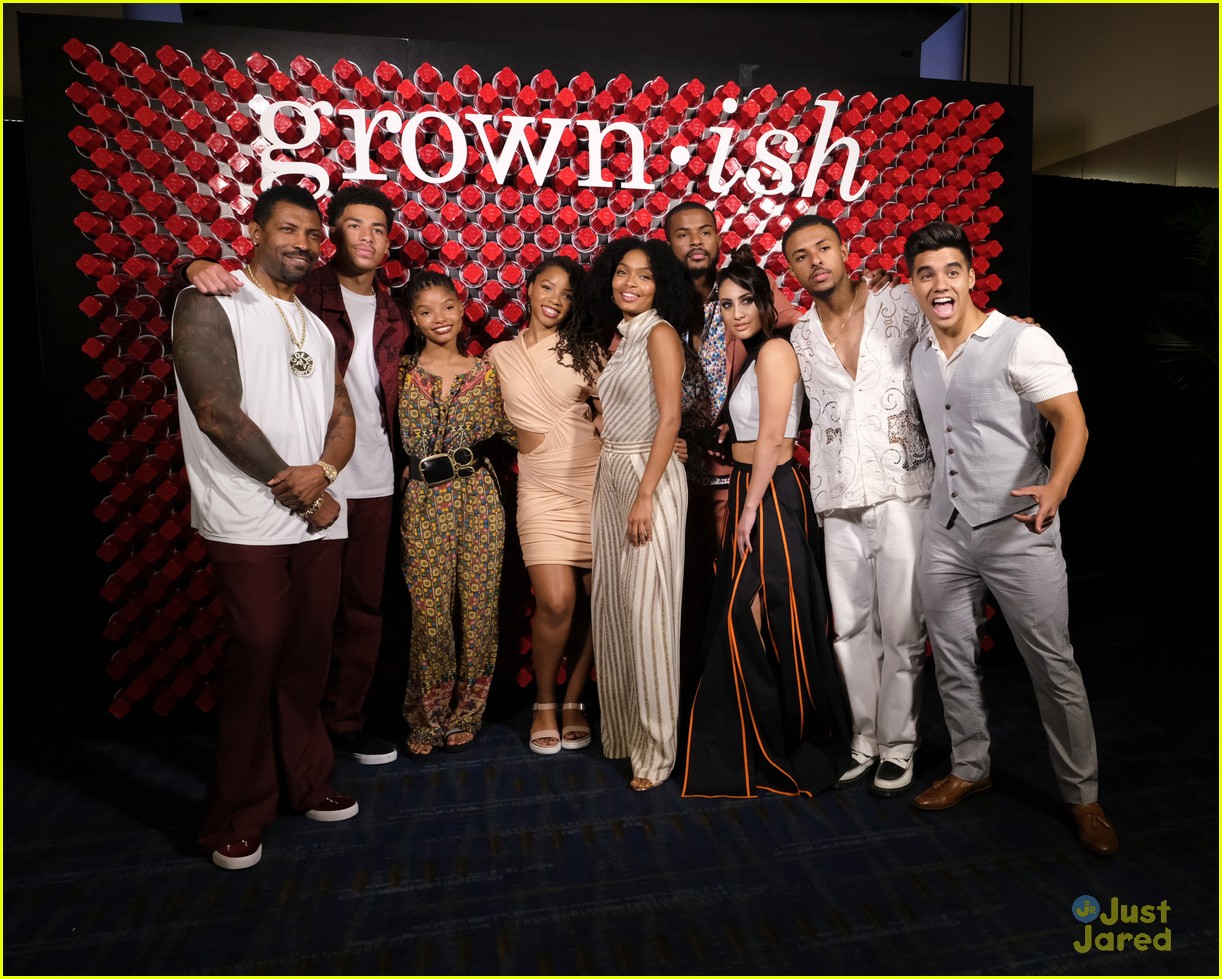 Halle Bailey, Yara Shahidi & 'grown-ish' Cast Host Live Table Read at Essence Festival 2019
