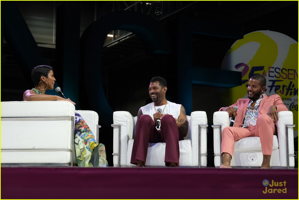 Halle Bailey, Yara Shahidi & 'grown-ish' Cast Host Live Table Read at Essence Festival 2019