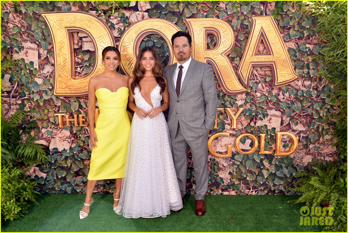 Isabela Moner Stuns at 'Dora & The Lost City of Gold' Los Angeles Premiere