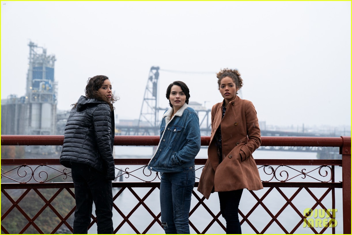 Netflix's 'Trinkets' Renewed For Second & Final Season - Watch The Teaser!