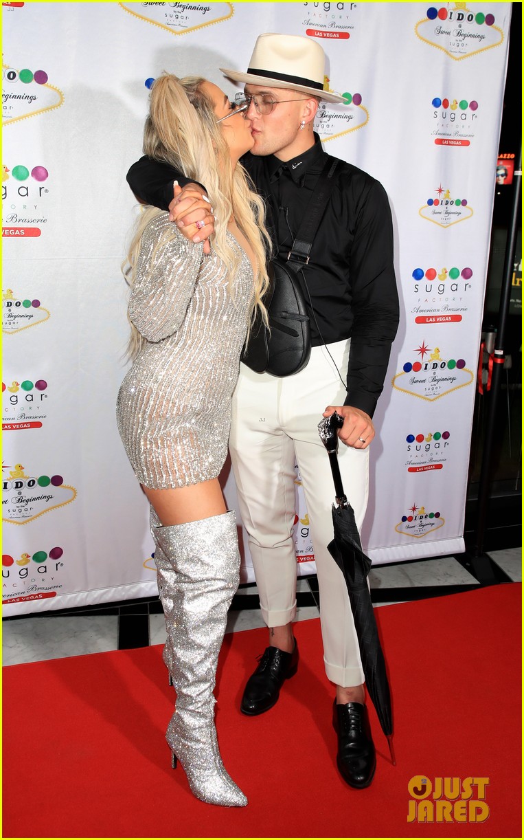 Jake Paul & Tana Mongeau Celebrate Wedding Reception at Sugar Factory!