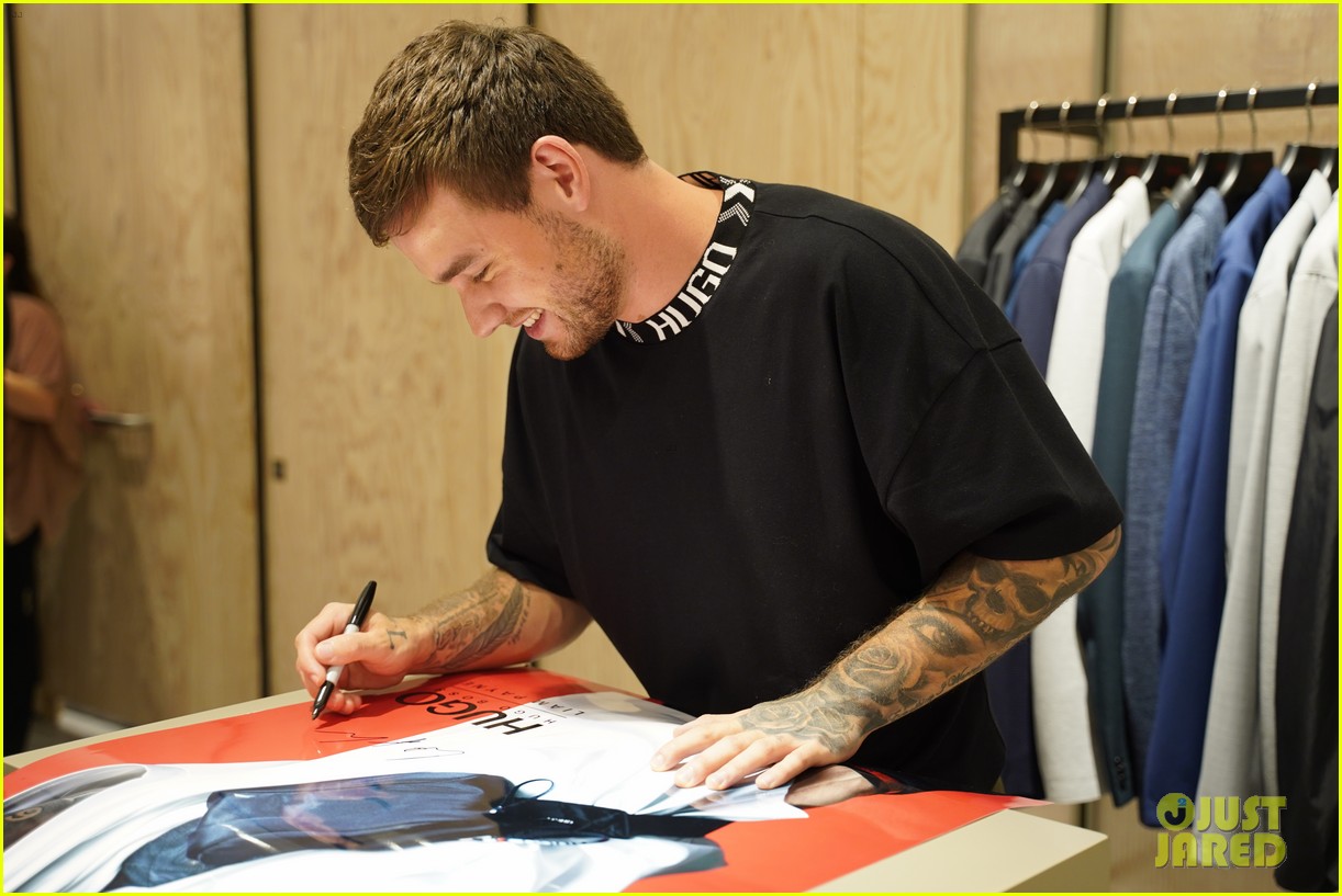 Liam Payne Promotes New Hugo Boss Collection in Miami!