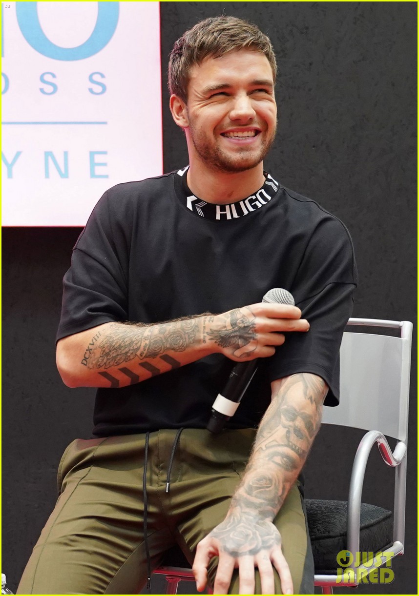 Liam Payne Promotes New Hugo Boss Collection in Miami!