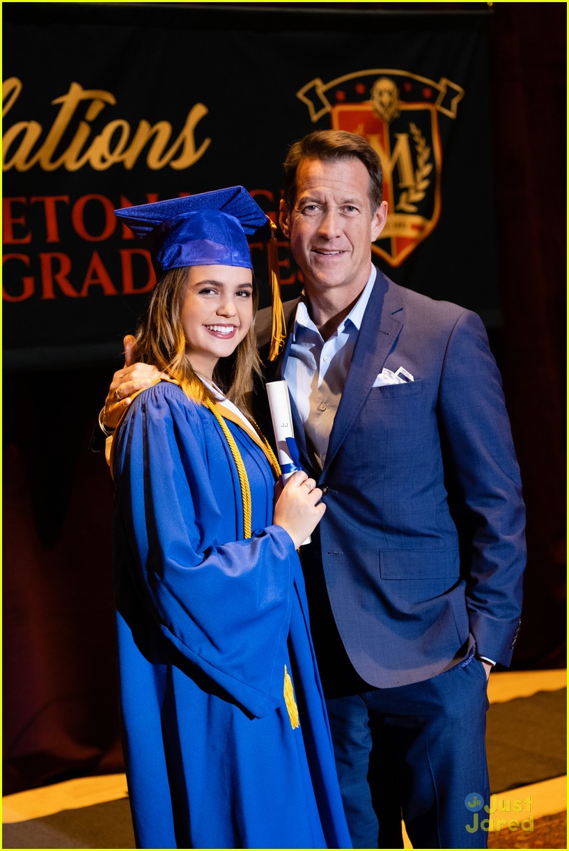 Bailee Madison 100% Cried While Giving Her Graduation Speech on 'Good Witch'
