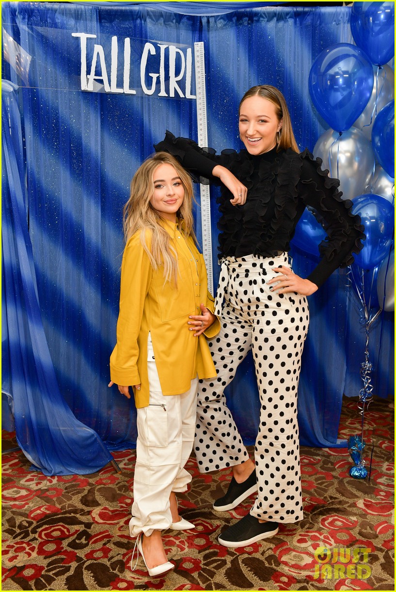 Sabrina Carpenter Pops in Yellow at 'Tall Girl' Photo Call