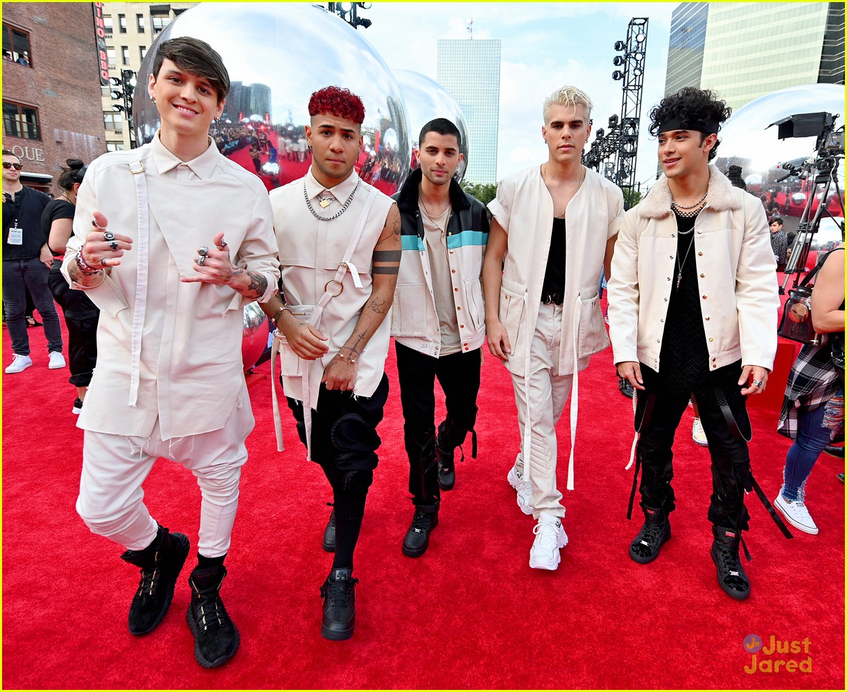 CNCO Hit The Red Carpet For The MTV VMAs 2019!