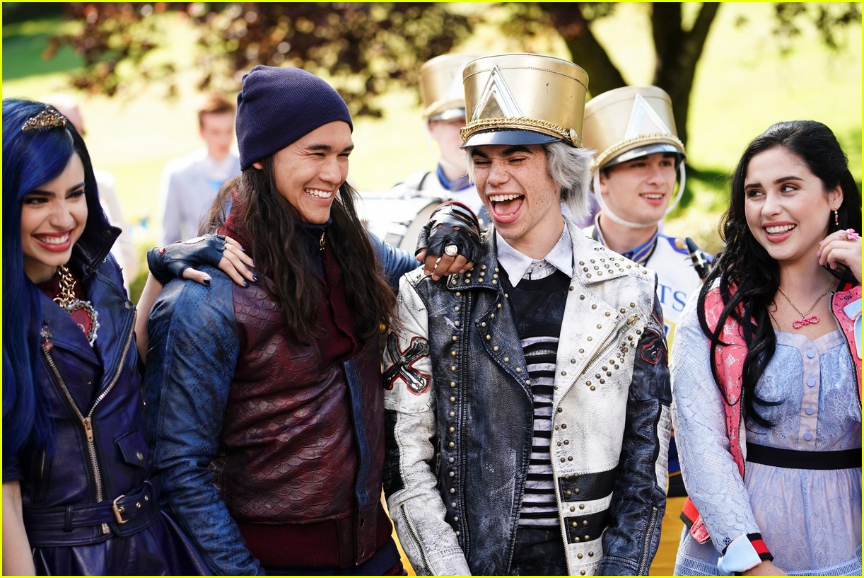 Cameron Boyce's 'Descendants' Co-Stars Sent Him Sweet Texts Moments Before Movie Premiere