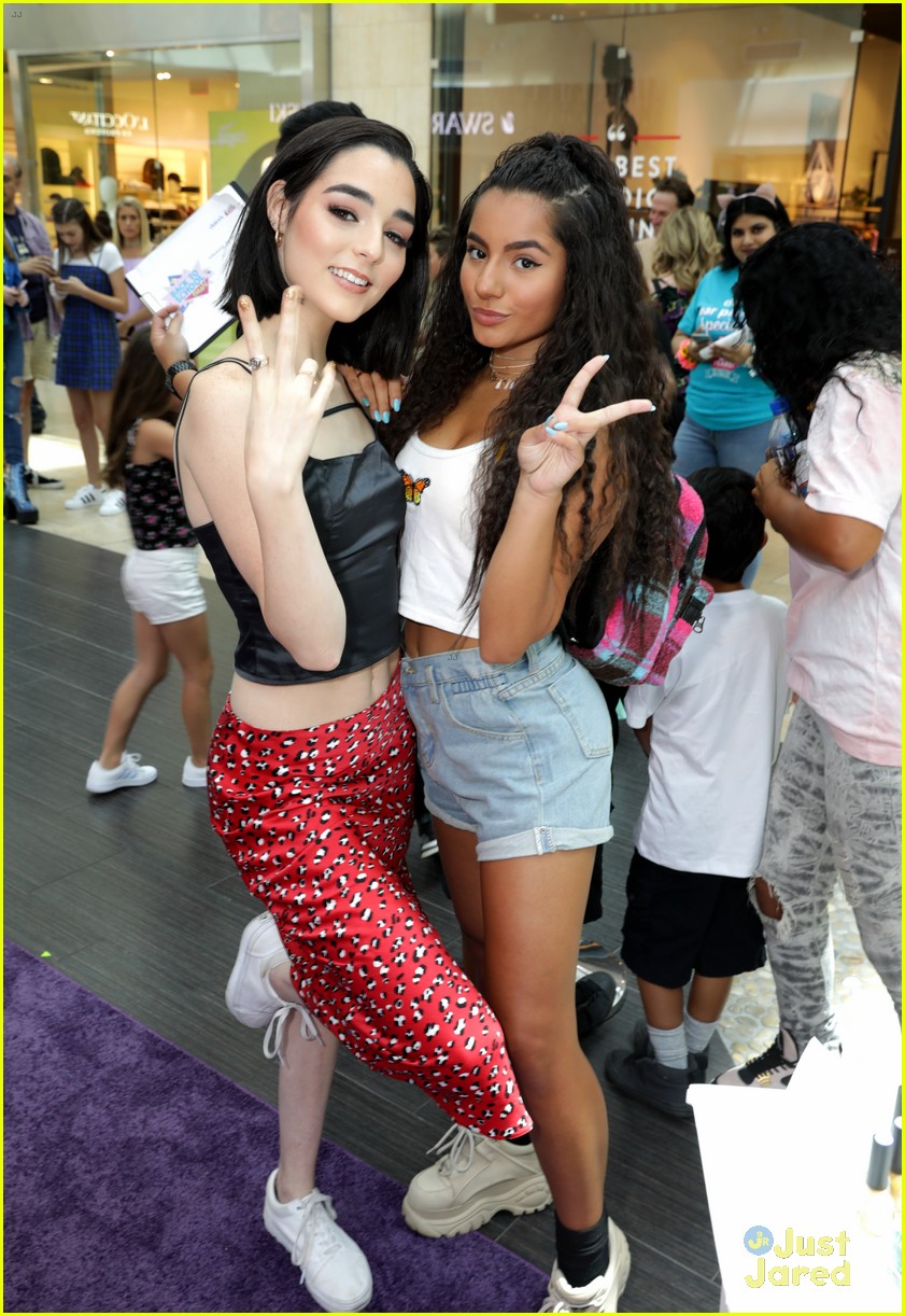 Indiana Massara Celebrates Back To School Season with Claire's