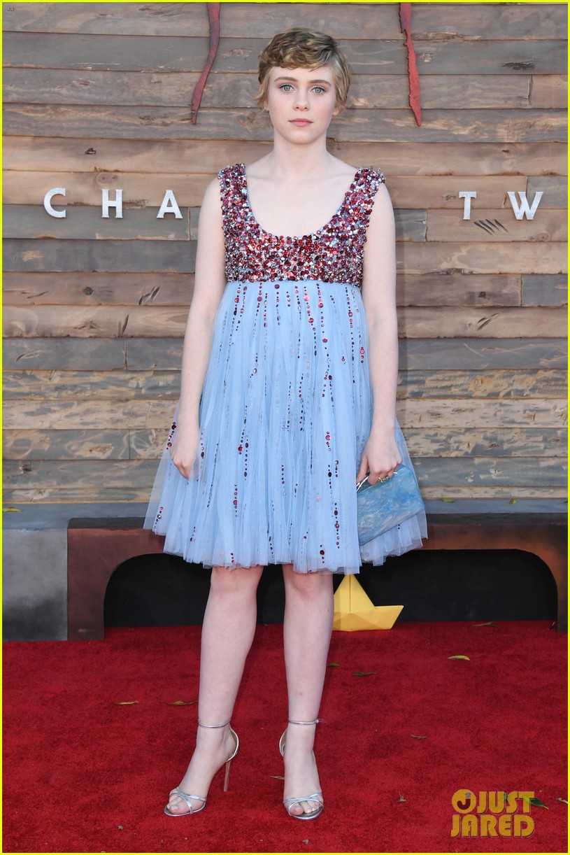 Sophia Lillis Premieres 'It Chapter Two' With Wyatt Oleff, Finn Wolfhard & More in LA!