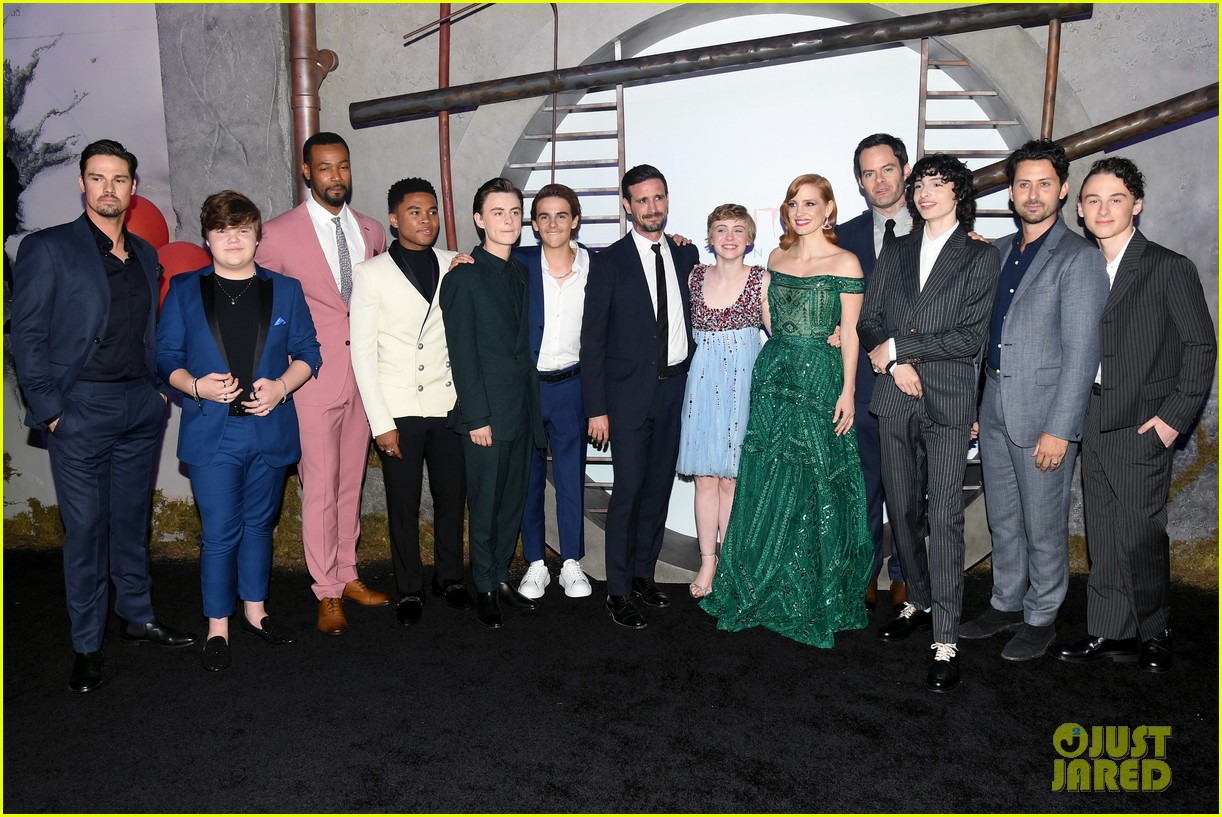 Sophia Lillis Premieres 'It Chapter Two' With Wyatt Oleff, Finn Wolfhard & More in LA!
