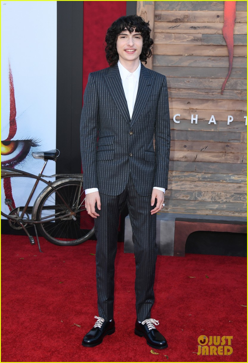 Sophia Lillis Premieres 'It Chapter Two' With Wyatt Oleff, Finn Wolfhard & More in LA!