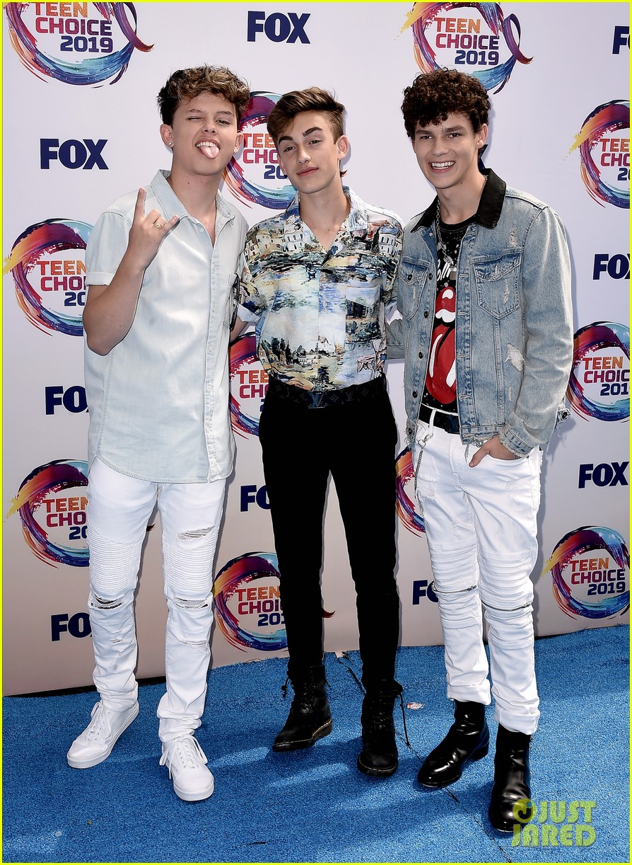 Choice Music Web Star Nominees Johnny Orlando & Hayden Summerall Meet Up At Teen Choice Awards 2019