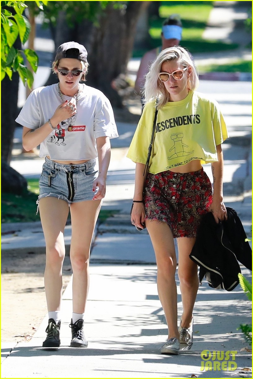 Kristen Stewart Spends Monday Morning with New Girlfriend Dylan Meyer