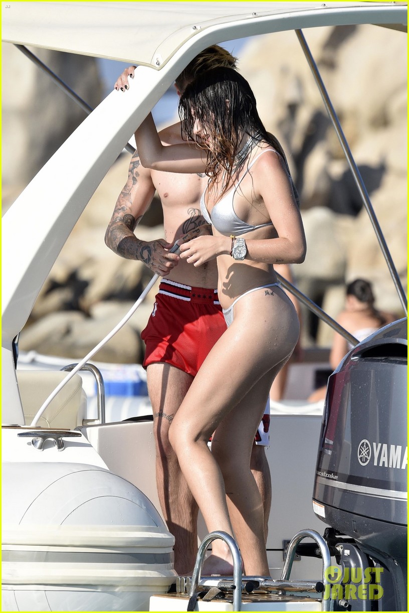 Bella Thorne Rocks a Bikini in Italy Alongside Boyfriend Benjamin Mascolo
