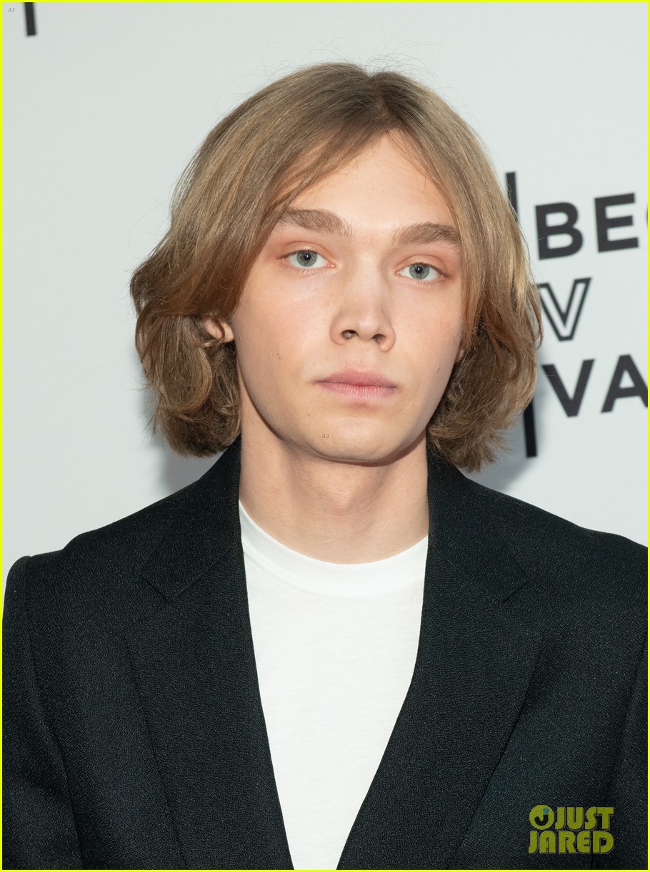 Kristine Froseth & Charlie Plummer Step Out for 'Looking for Alaska' NYC Screening!