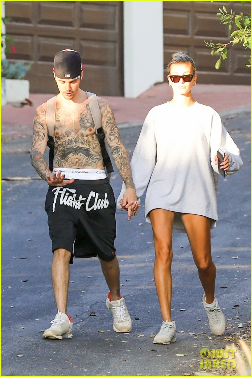 Shirtless Justin Bieber & Wife Hailey Hold Hands on Hike!