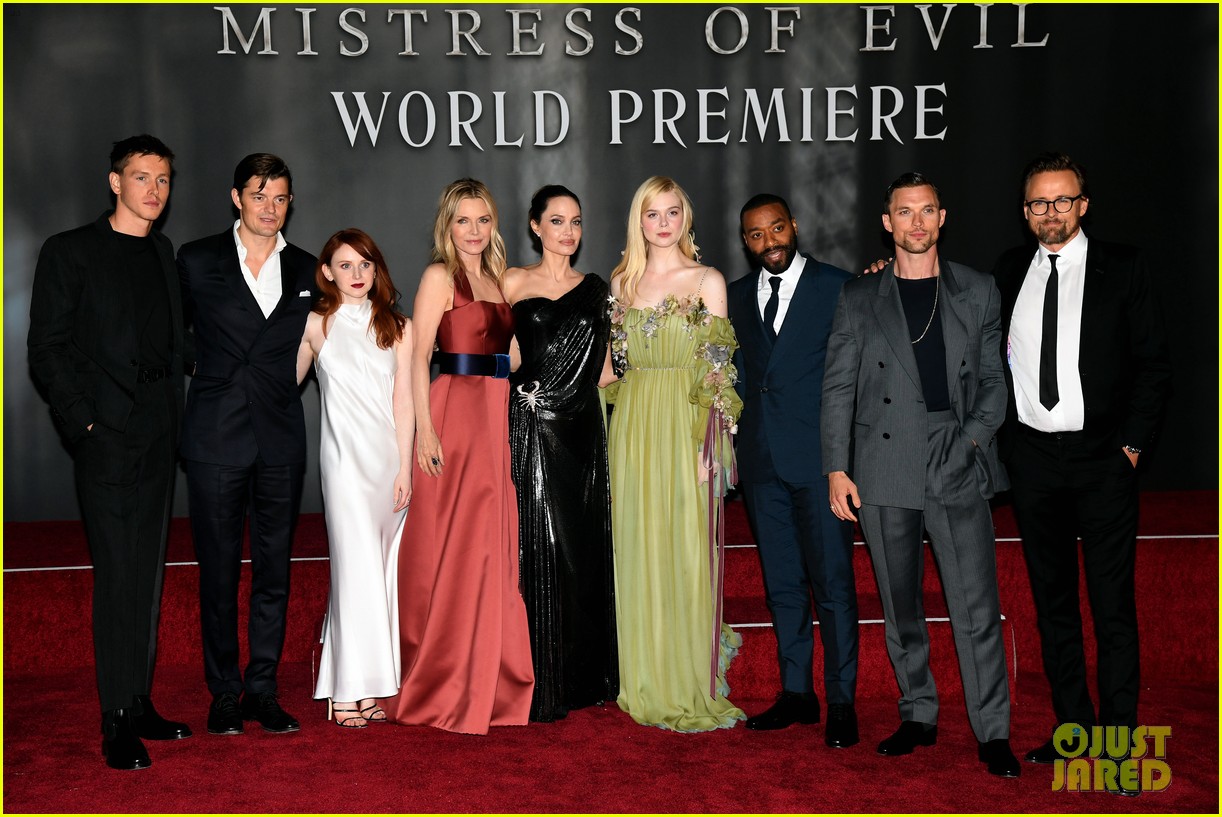 Elle Fanning Glows in Green Floral Dress at 'Maleficent 2' Premiere
