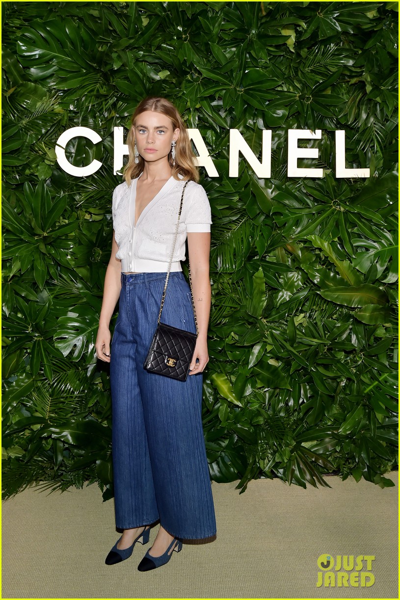 Stranger Things' Joe Keery Debuts Bowl Cut at Gabrielle Chanel Fragrance Dinner